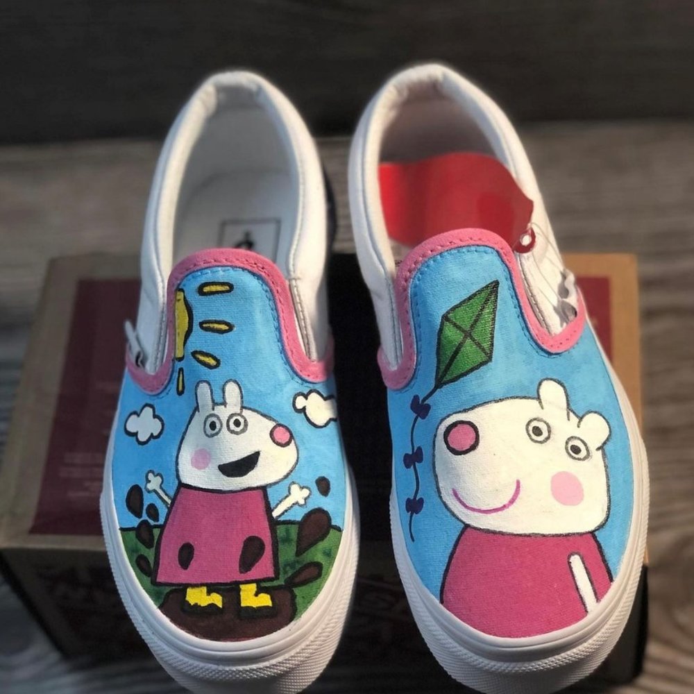 Custom Vans - Picture 5 of 11